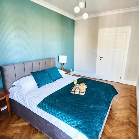 Art Deco Dla 6 Osob Chorzow/katowice 6a Appartement Chorzów