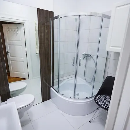 Art Deco Dla 6 Osob Chorzow/katowice 6a Apartment *