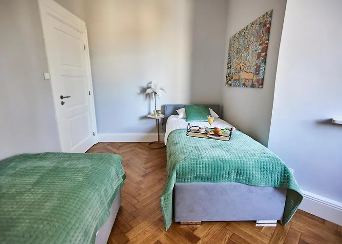 Art Deco Dla 6 Osob Chorzow/katowice 6a דירה שורזוב